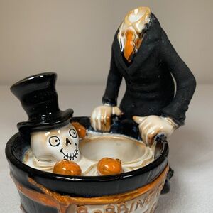 YANKEE Candle Halloween Tea Light holder Bobbing for Apples Ceramic